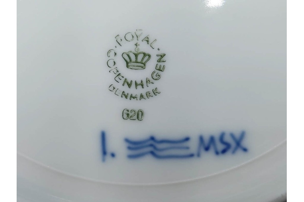 デンマーク製　ROYAL COPENHAGEN(ロイヤルコペンハーゲン)　ブルーフルーテッド 　プレイン　直径約19cm　プレート3枚セット　定価(3枚合計)約5万円　(R-084989)