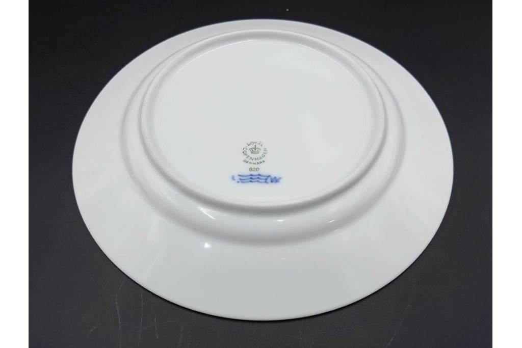 デンマーク製　ROYAL COPENHAGEN(ロイヤルコペンハーゲン)　ブルーフルーテッド 　プレイン　直径約19cm　プレート3枚セット　定価(3枚合計)約5万円　(R-084989)