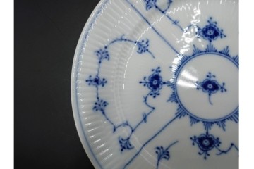 デンマーク製　ROYAL COPENHAGEN(ロイヤルコペンハーゲン)　ブルーフルーテッド 　プレイン　直径約19cm　プレート3枚セット　定価(3枚合計)約5万円　(R-084989)
