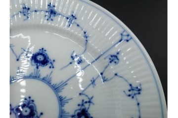デンマーク製　ROYAL COPENHAGEN(ロイヤルコペンハーゲン)　ブルーフルーテッド 　プレイン　直径約19cm　プレート3枚セット　定価(3枚合計)約5万円　(R-084989)