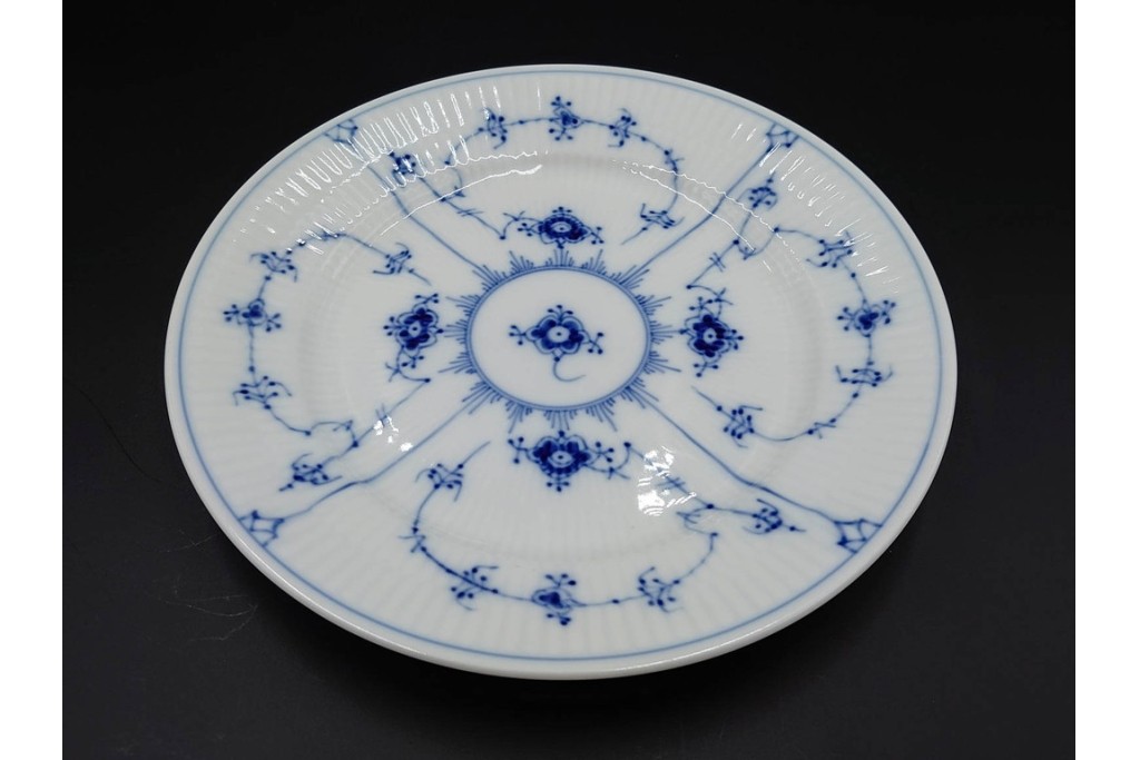 デンマーク製　ROYAL COPENHAGEN(ロイヤルコペンハーゲン)　ブルーフルーテッド 　プレイン　直径約19cm　プレート3枚セット　定価(3枚合計)約5万円　(R-084989)