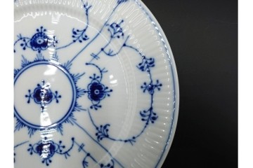 デンマーク製　ROYAL COPENHAGEN(ロイヤルコペンハーゲン)　ブルーフルーテッド 　プレイン　直径約19cm　プレート3枚セット　定価(3枚合計)約5万円　(R-084989)