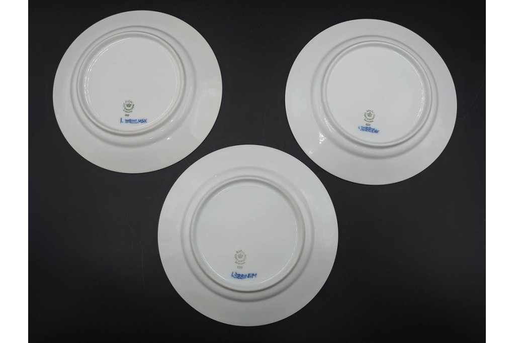 デンマーク製　ROYAL COPENHAGEN(ロイヤルコペンハーゲン)　ブルーフルーテッド 　プレイン　直径約19cm　プレート3枚セット　定価(3枚合計)約5万円　(R-084989)