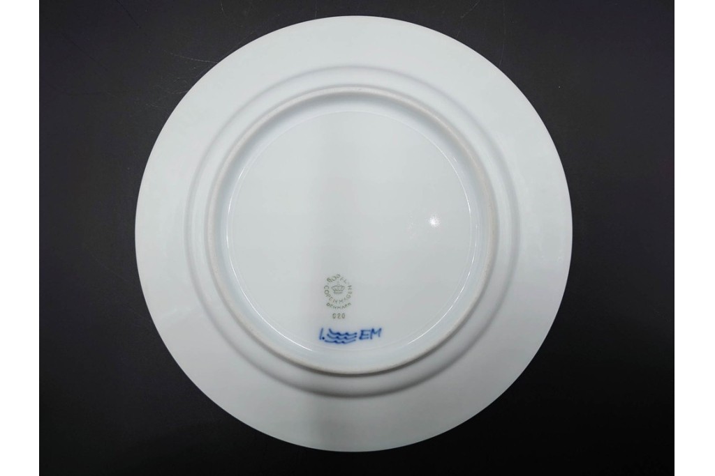 デンマーク製　ROYAL COPENHAGEN(ロイヤルコペンハーゲン)　ブルーフルーテッド 　プレイン　直径約19cm　プレート3枚セット　定価(3枚合計)約5万円　(R-084989)