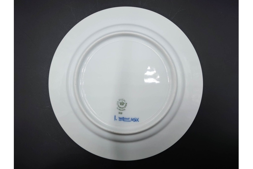 デンマーク製　ROYAL COPENHAGEN(ロイヤルコペンハーゲン)　ブルーフルーテッド 　プレイン　直径約19cm　プレート3枚セット　定価(3枚合計)約5万円　(R-084989)