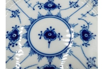 デンマーク製　ROYAL COPENHAGEN(ロイヤルコペンハーゲン)　ブルーフルーテッド 　プレイン　直径約19cm　プレート3枚セット　定価(3枚合計)約5万円　(R-084989)