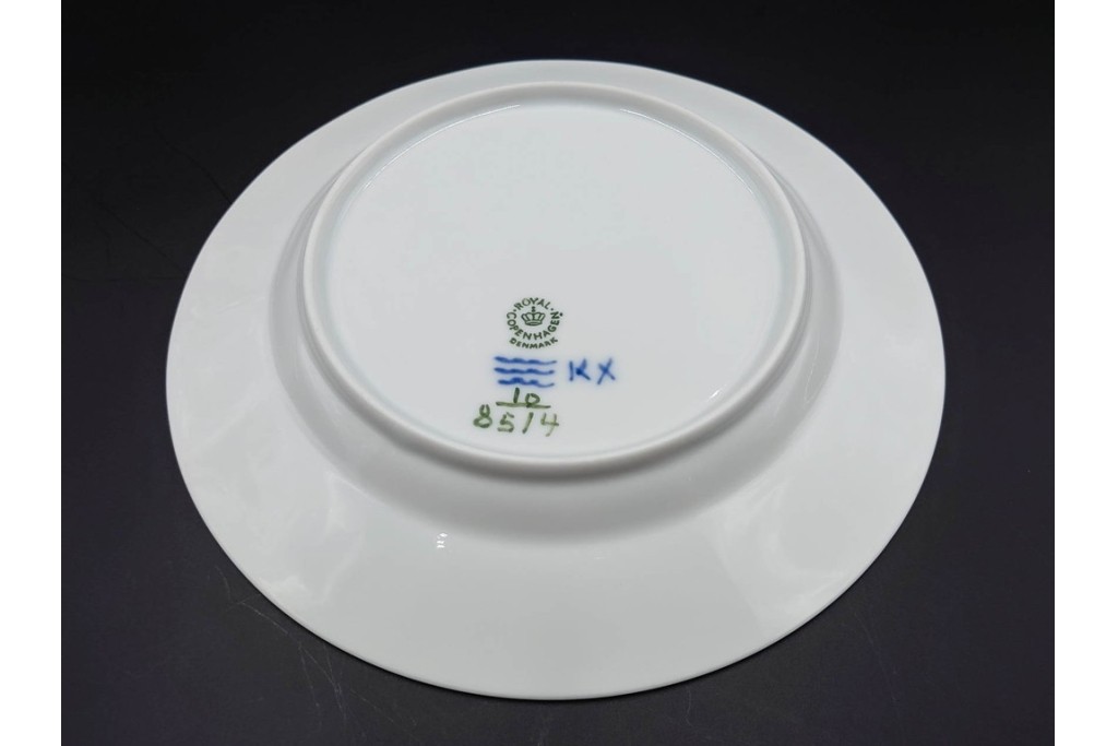 デンマーク製　ROYAL COPENHAGEN(ロイヤルコペンハーゲン)　ブルーフラワー アンギュラー　上品なプレート6枚セット　スクラッチありB級品　(R-084990)