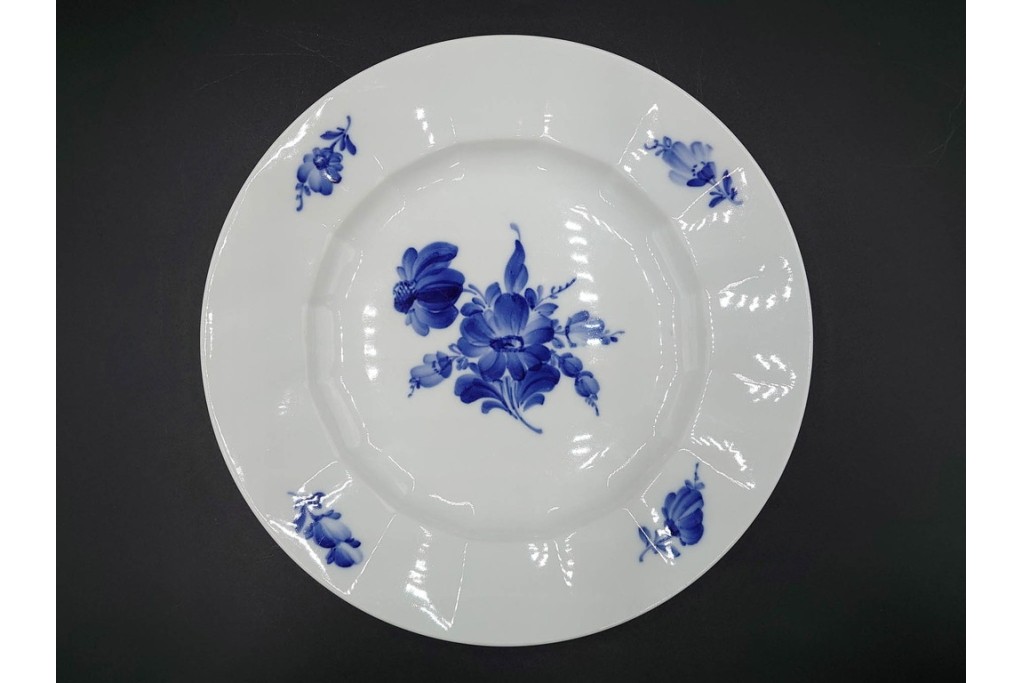 デンマーク製　ROYAL COPENHAGEN(ロイヤルコペンハーゲン)　ブルーフラワー アンギュラー　上品なプレート6枚セット　スクラッチありB級品　(R-084990)