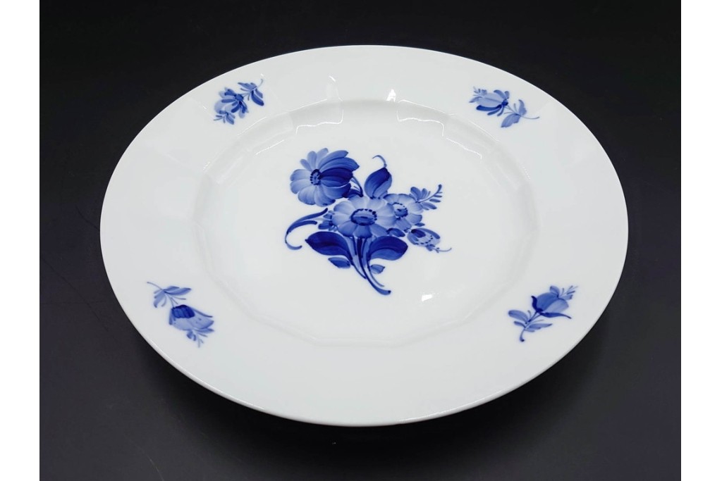 デンマーク製　ROYAL COPENHAGEN(ロイヤルコペンハーゲン)　ブルーフラワー アンギュラー　上品なプレート6枚セット　スクラッチありB級品　(R-084990)