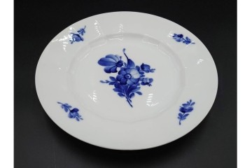 デンマーク製　ROYAL COPENHAGEN(ロイヤルコペンハーゲン)　ブルーフラワー アンギュラー　上品なプレート6枚セット　スクラッチありB級品　(R-084990)