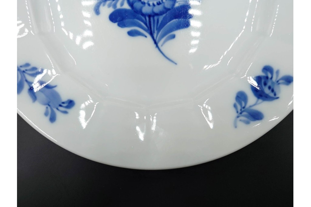 デンマーク製　ROYAL COPENHAGEN(ロイヤルコペンハーゲン)　ブルーフラワー アンギュラー　上品なプレート6枚セット　スクラッチありB級品　(R-084990)