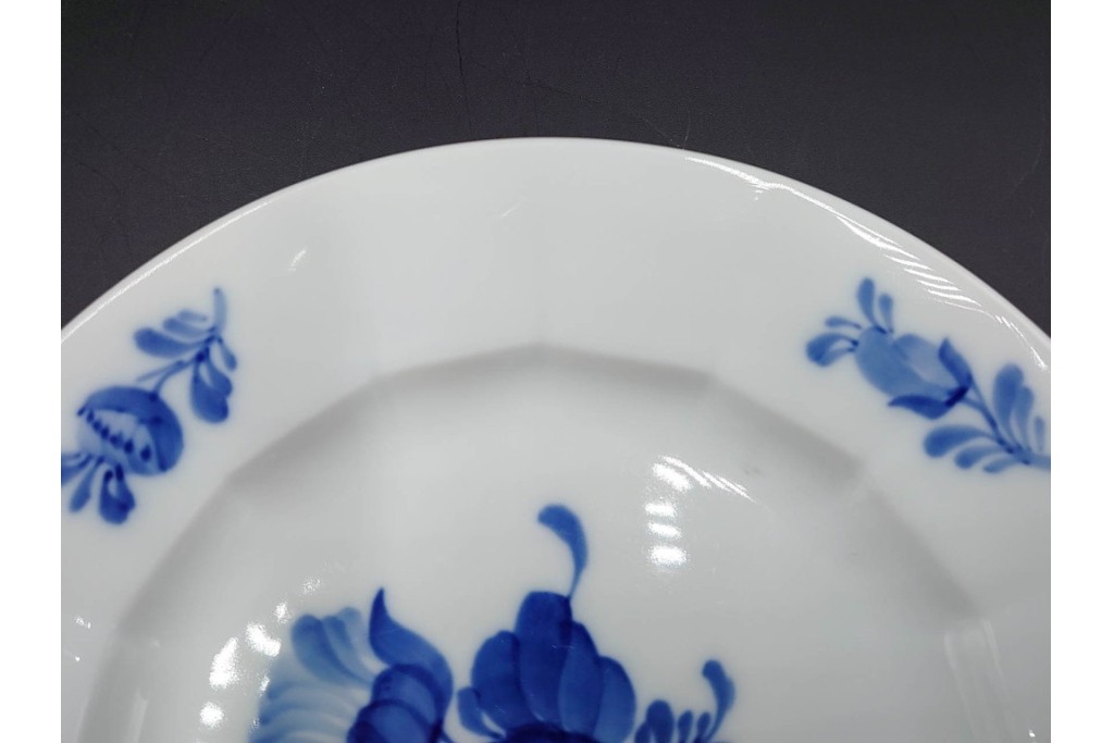 デンマーク製　ROYAL COPENHAGEN(ロイヤルコペンハーゲン)　ブルーフラワー アンギュラー　上品なプレート6枚セット　スクラッチありB級品　(R-084990)