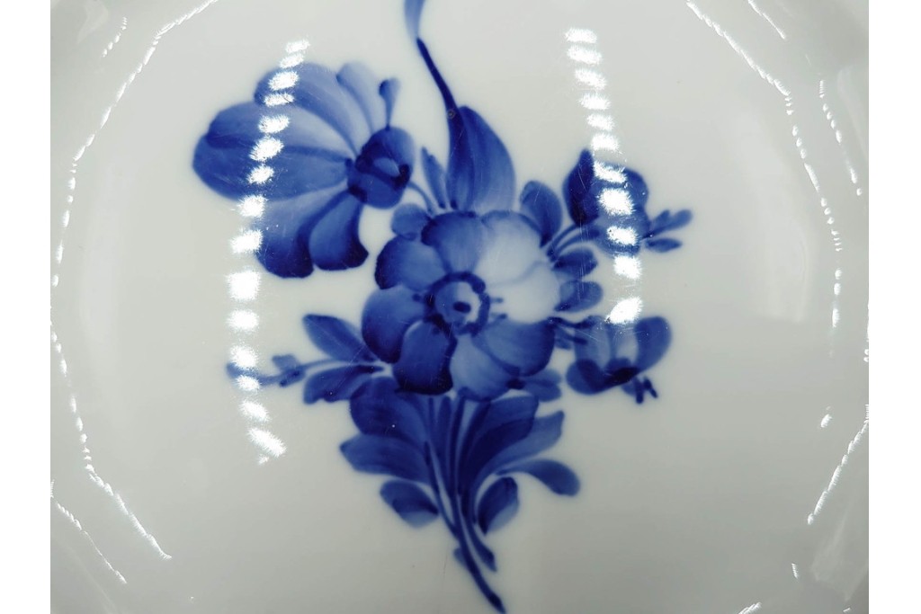 デンマーク製　ROYAL COPENHAGEN(ロイヤルコペンハーゲン)　ブルーフラワー アンギュラー　上品なプレート6枚セット　スクラッチありB級品　(R-084990)