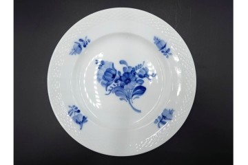 デンマーク製　ROYAL COPENHAGEN(ロイヤルコペンハーゲン)　ブルーフラワー プレイン　直径約19cm　プレート6枚セット　スクラッチありB級品　(R-084991)