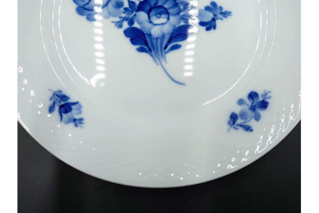 デンマーク製　ROYAL COPENHAGEN(ロイヤルコペンハーゲン)　ブルーフラワー プレイン　直径約19cm　プレート6枚セット　スクラッチありB級品　(R-084991)