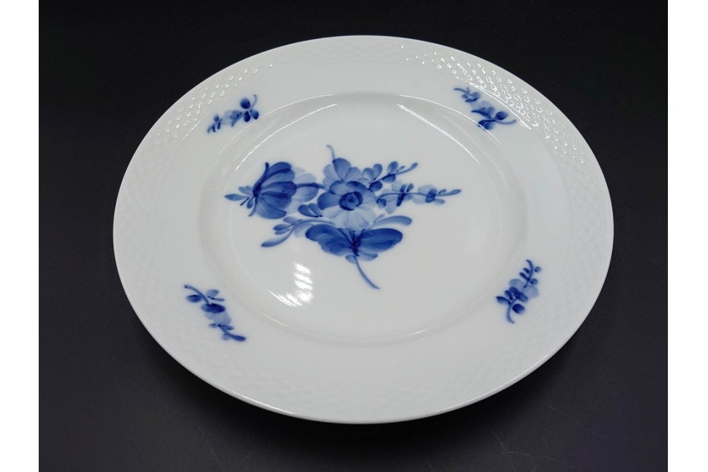 デンマーク製　ROYAL COPENHAGEN(ロイヤルコペンハーゲン)　ブルーフラワー プレイン　直径約19cm　プレート6枚セット　スクラッチありB級品　(R-084991)