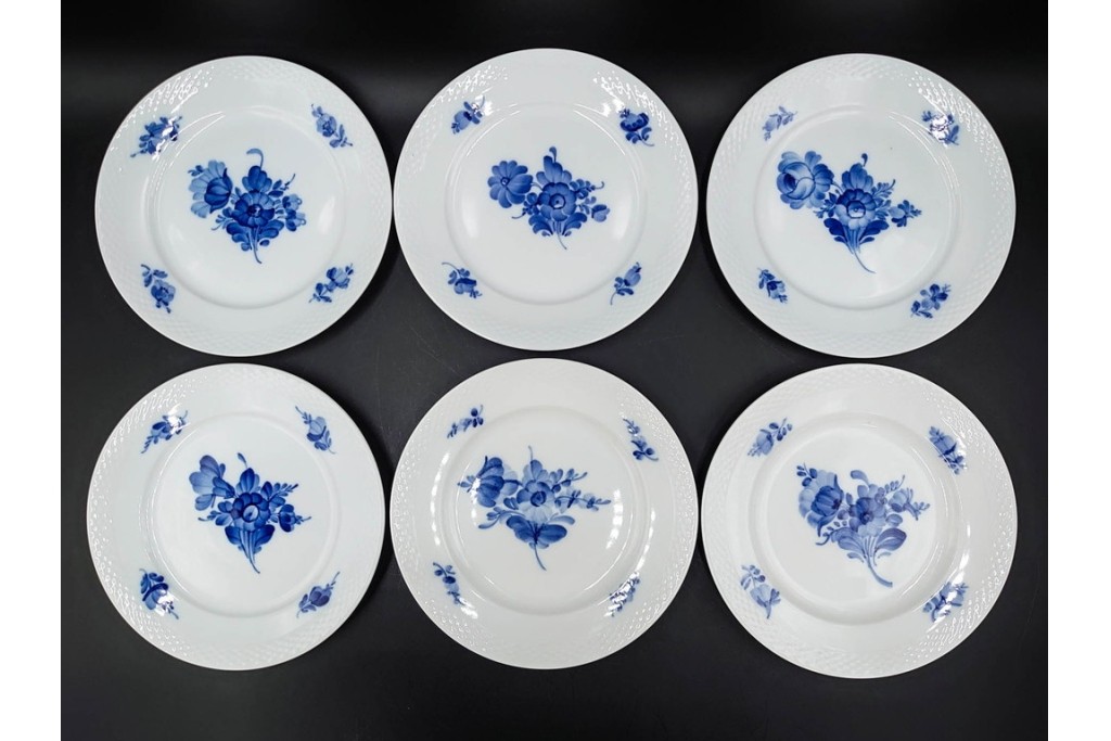 デンマーク製　ROYAL COPENHAGEN(ロイヤルコペンハーゲン)　ブルーフラワー プレイン　直径約19cm　プレート6枚セット　スクラッチありB級品　(R-084991)