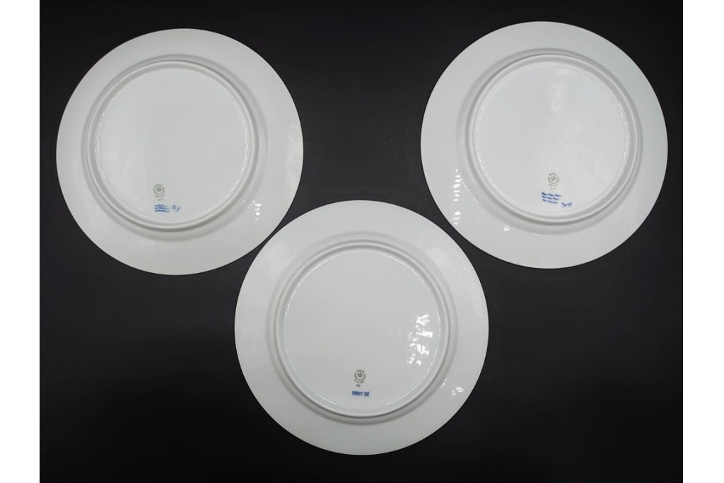 デンマーク製　ROYAL COPENHAGEN(ロイヤルコペンハーゲン)　ブルーフラワー プレイン　直径約28cm　プレート3枚セット　スクラッチありB級品　(R-084992)