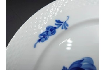 デンマーク製　ROYAL COPENHAGEN(ロイヤルコペンハーゲン)　ブルーフラワー プレイン　直径約28cm　プレート3枚セット　スクラッチありB級品　(R-084992)