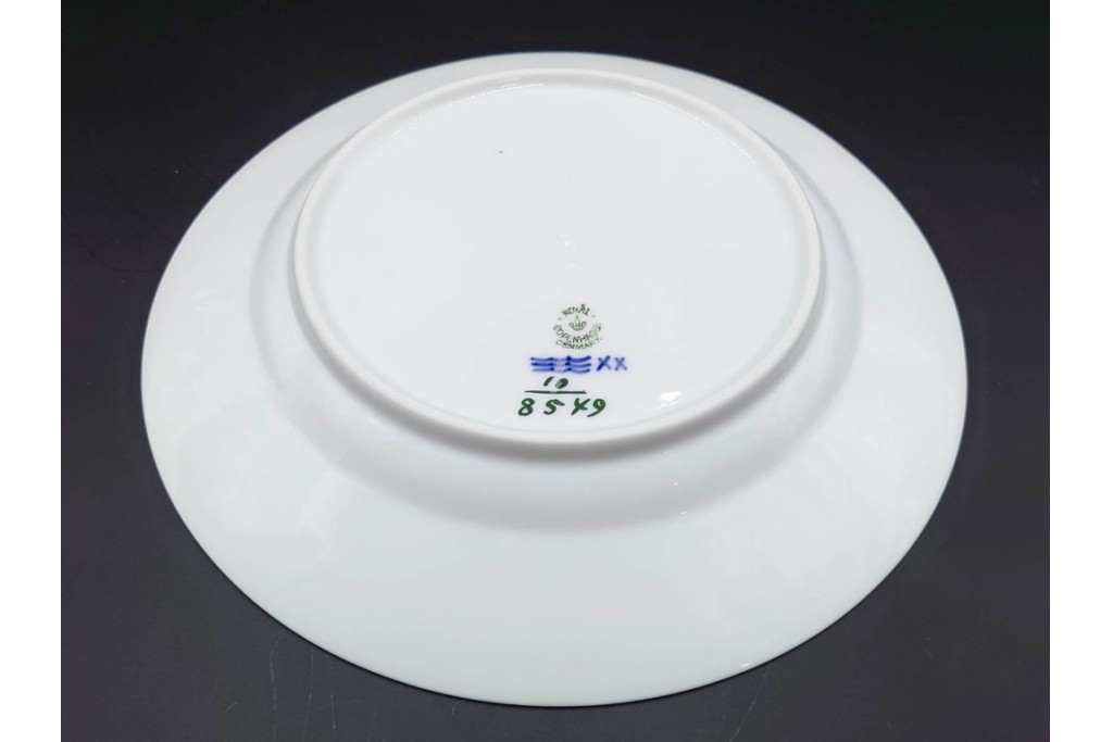 デンマーク製　ROYAL COPENHAGEN(ロイヤルコペンハーゲン)　ブルーフラワー アンギュラー　直径約26cm　プレート3枚セット　スクラッチありB級品　(R-084993)