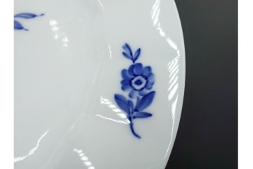 デンマーク製　ROYAL COPENHAGEN(ロイヤルコペンハーゲン)　ブルーフラワー アンギュラー　直径約26cm　プレート3枚セット　スクラッチありB級品　(R-084993)