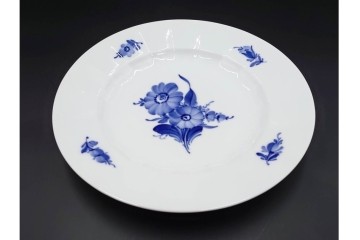 デンマーク製　ROYAL COPENHAGEN(ロイヤルコペンハーゲン)　ブルーフラワー アンギュラー　直径約26cm　プレート3枚セット　スクラッチありB級品　(R-084993)