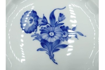 デンマーク製　ROYAL COPENHAGEN(ロイヤルコペンハーゲン)　ブルーフラワー アンギュラー　直径約26cm　プレート3枚セット　スクラッチありB級品　(R-084993)