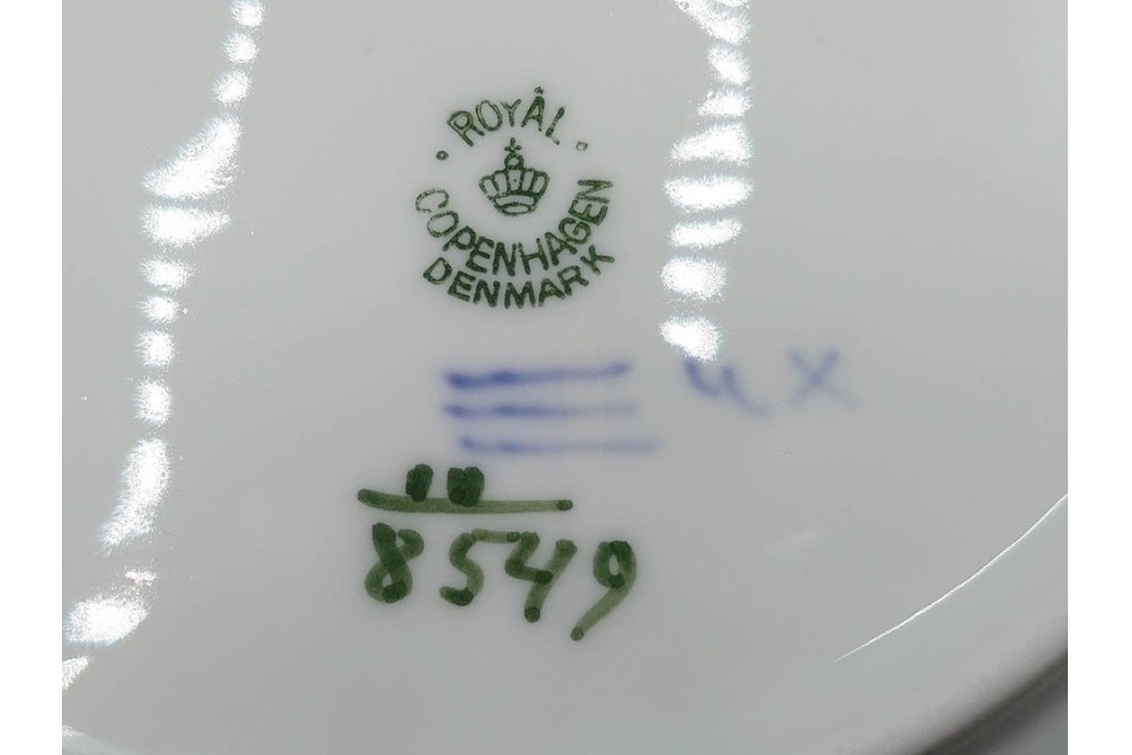 デンマーク製　ROYAL COPENHAGEN(ロイヤルコペンハーゲン)　ブルーフラワー アンギュラー　直径約26cm　プレート3枚セット　スクラッチありB級品　(R-084993)