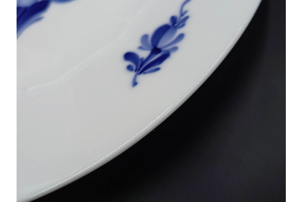デンマーク製　ROYAL COPENHAGEN(ロイヤルコペンハーゲン)　ブルーフラワー アンギュラー　直径約26cm　プレート3枚セット　スクラッチありB級品　(R-084993)