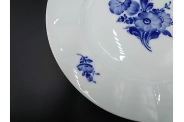 デンマーク製　ROYAL COPENHAGEN(ロイヤルコペンハーゲン)　ブルーフラワー アンギュラー　直径約26cm　プレート3枚セット　スクラッチありB級品　(R-084993)