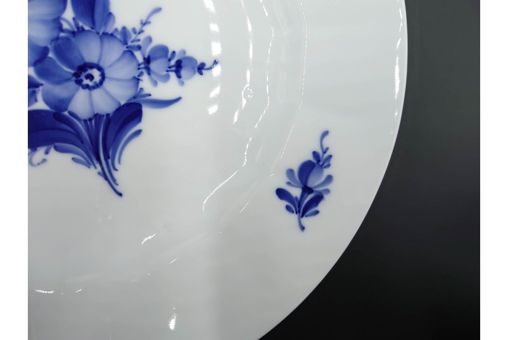 デンマーク製　ROYAL COPENHAGEN(ロイヤルコペンハーゲン)　ブルーフラワー アンギュラー　直径約26cm　プレート3枚セット　スクラッチありB級品　(R-084993)