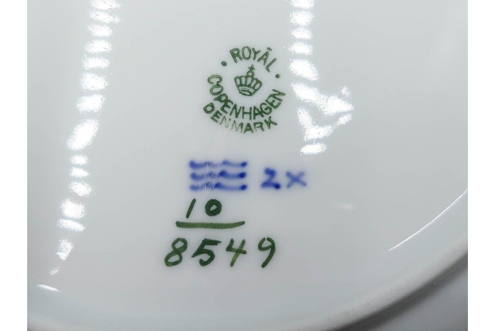 デンマーク製　ROYAL COPENHAGEN(ロイヤルコペンハーゲン)　ブルーフラワー アンギュラー　直径約26cm　プレート3枚セット　スクラッチありB級品　(R-084993)