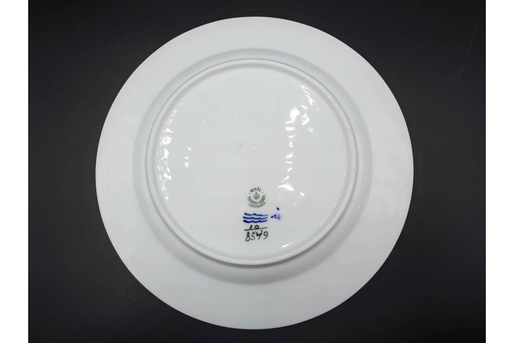 デンマーク製　ROYAL COPENHAGEN(ロイヤルコペンハーゲン)　ブルーフラワー アンギュラー　直径約26cm　プレート3枚セット　スクラッチありB級品　(R-084994)