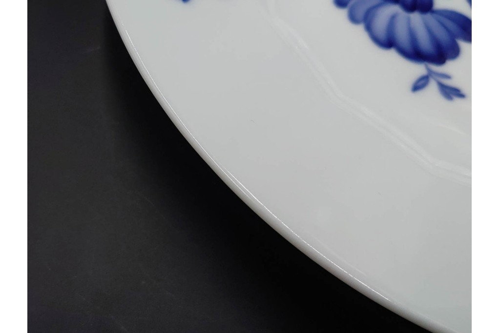 デンマーク製　ROYAL COPENHAGEN(ロイヤルコペンハーゲン)　ブルーフラワー アンギュラー　直径約26cm　プレート3枚セット　スクラッチありB級品　(R-084994)