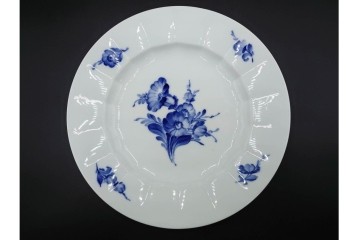デンマーク製　ROYAL COPENHAGEN(ロイヤルコペンハーゲン)　ブルーフラワー アンギュラー　直径約26cm　プレート3枚セット　スクラッチありB級品　(R-084994)