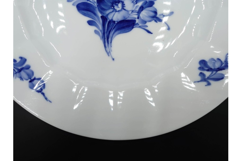 デンマーク製　ROYAL COPENHAGEN(ロイヤルコペンハーゲン)　ブルーフラワー アンギュラー　直径約26cm　プレート3枚セット　スクラッチありB級品　(R-084994)
