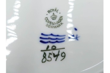 デンマーク製　ROYAL COPENHAGEN(ロイヤルコペンハーゲン)　ブルーフラワー アンギュラー　直径約26cm　プレート3枚セット　スクラッチありB級品　(R-084994)