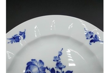 デンマーク製　ROYAL COPENHAGEN(ロイヤルコペンハーゲン)　ブルーフラワー アンギュラー　直径約26cm　プレート3枚セット　スクラッチありB級品　(R-084994)