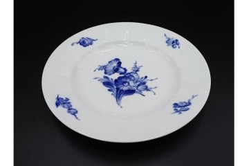 デンマーク製　ROYAL COPENHAGEN(ロイヤルコペンハーゲン)　ブルーフラワー アンギュラー　直径約26cm　プレート3枚セット　スクラッチありB級品　(R-084994)