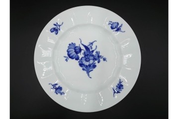 デンマーク製　ROYAL COPENHAGEN(ロイヤルコペンハーゲン)　ブルーフラワー アンギュラー　直径約26cm　プレート3枚セット　スクラッチありB級品　(R-084994)