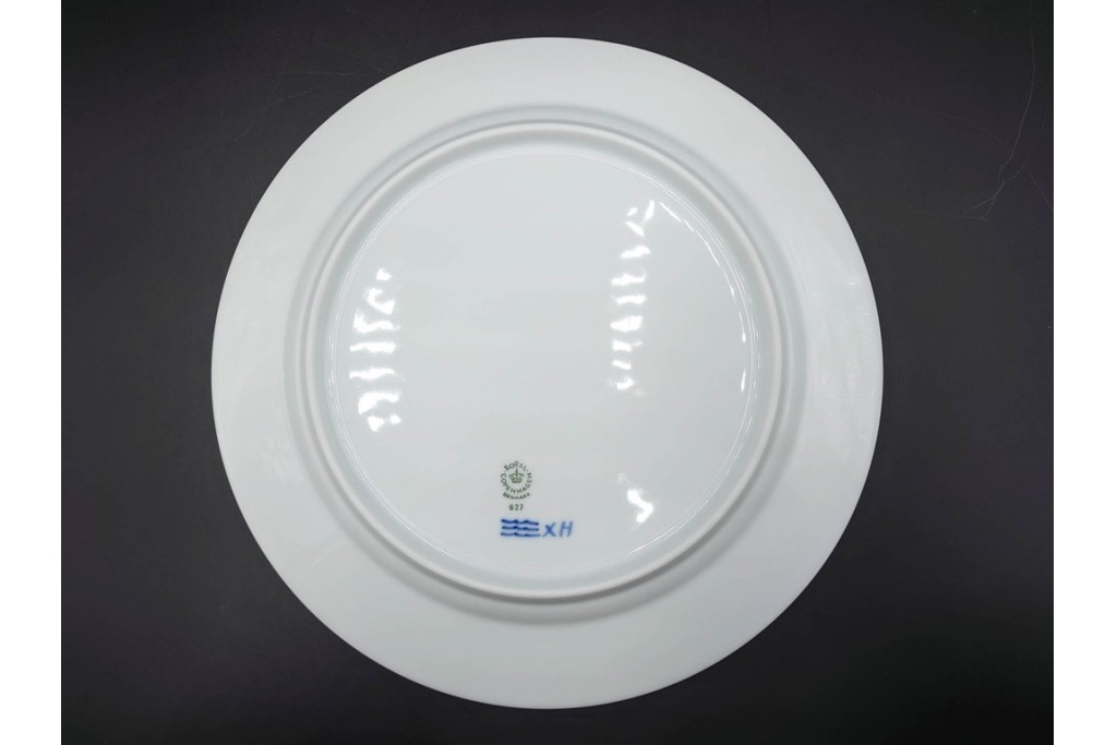 デンマーク製　ROYAL COPENHAGEN(ロイヤルコペンハーゲン)　ブルーフラワー プレイン　直径約28cm　プレート3枚セット　スクラッチありB級品　(R-084995)