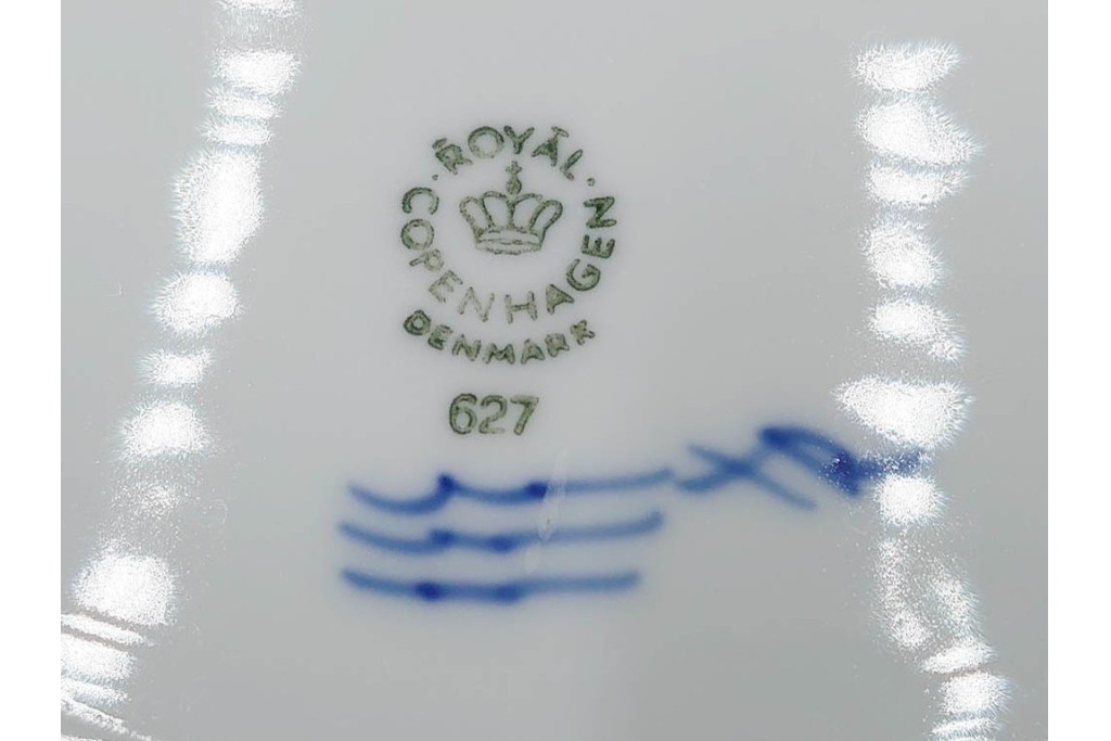 デンマーク製　ROYAL COPENHAGEN(ロイヤルコペンハーゲン)　ブルーフラワー プレイン　直径約28cm　プレート3枚セット　スクラッチありB級品　(R-084995)