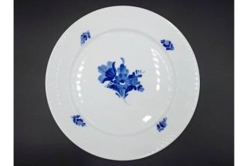 デンマーク製　ROYAL COPENHAGEN(ロイヤルコペンハーゲン)　ブルーフラワー プレイン　直径約28cm　プレート3枚セット　スクラッチありB級品　(R-084995)