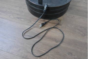 和製アンティーク　円筒形の覆いがやわらかな灯りを生む行灯　(R-084998)