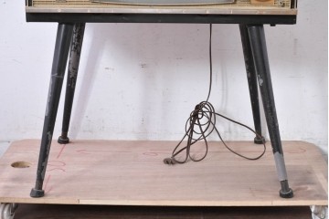 ジャンク品　和製ヴィンテージ　日立(HITACHI)　FY-830　14型　レトロな佇まいが魅力のブラウン管テレビ(白黒テレビ)　(R-085000)