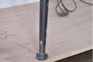 ジャンク品　和製ヴィンテージ　日立(HITACHI)　FY-830　14型　レトロな佇まいが魅力のブラウン管テレビ(白黒テレビ)　(R-085000)