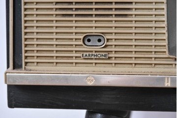 ジャンク品　和製ヴィンテージ　日立(HITACHI)　FY-830　14型　レトロな佇まいが魅力のブラウン管テレビ(白黒テレビ)　(R-085000)