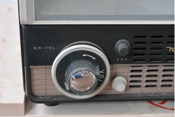 ジャンク品　和製ヴィンテージ　ナショナル製(national)　T-14C1S　昭和レトロな佇まいのブラウン管テレビ　(R-085001)