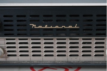 ジャンク品　和製ヴィンテージ　ナショナル製(national)　T-14C1S　昭和レトロな佇まいのブラウン管テレビ　(R-085001)