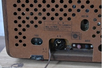 ジャンク品　和製ヴィンテージ　日立(HITACHI)　FY-830　昭和レトロな空間づくりにおすすめのブラウン管テレビ　(R-085002)